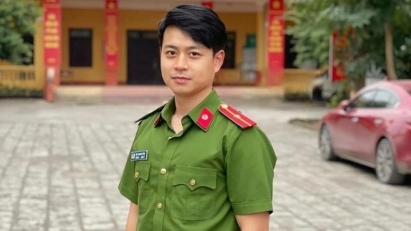 Phố trong làng: Con trai cố NSND Hoàng Dũng gia nhập công an xã Tân Xuân