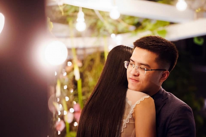 Hoa hậu Ngọc Hân lần đầu chia sẻ hình ảnh được cầu hôn