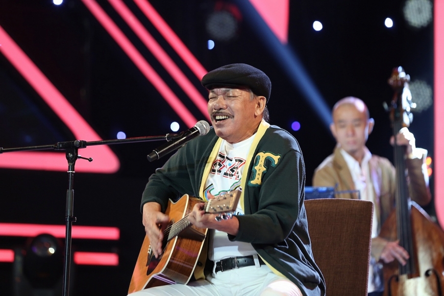 Nhạc sĩ Trần Tiến tái xuất, hát tặng y bác sĩ sau thời gian chiến đấu với ung thư