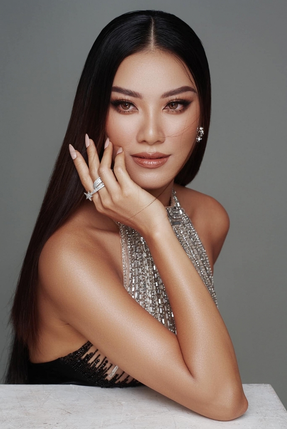 Vẻ đẹp nóng bỏng của đại diện Việt Nam thi Miss Supranational 2022