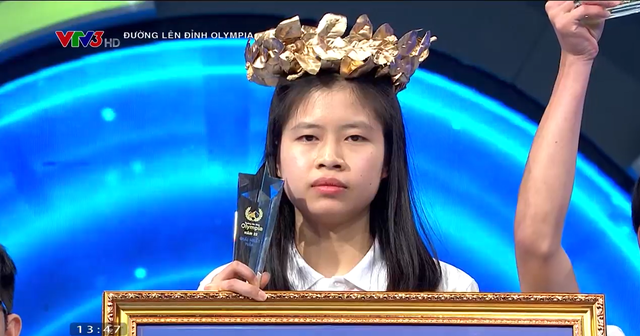 Nữ sinh Hà Nội giành vòng nguyệt quế với số điểm 