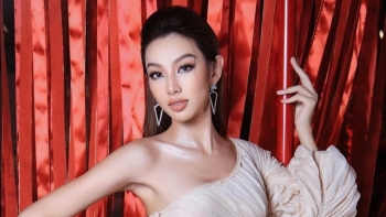 Hoa hậu Thùy Tiên mắc Covid-19, hoãn chuyến công tác đến Nam Mỹ