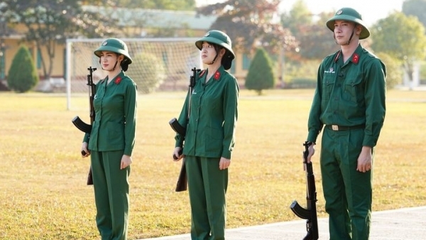 Sao nhập ngũ tập 3: Hòa Minzy liên tục bị nhắc nhở vì thiếu nghiêm túc