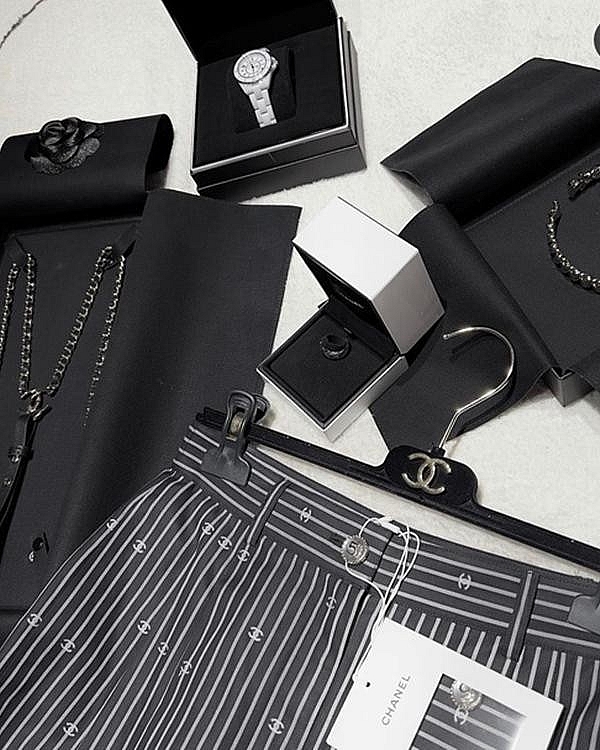 Hiền Hồ nổi tiếng, giàu có ở tuổi 25