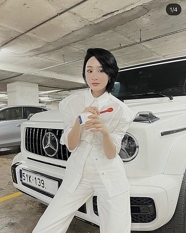 Hiền Hồ nổi tiếng, giàu có ở tuổi 25