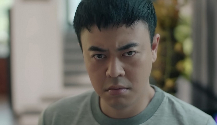 Duy Anh nhắc nhở Tuấn Khang: “Đừng bao giờ tắm chung một dòng sông”.