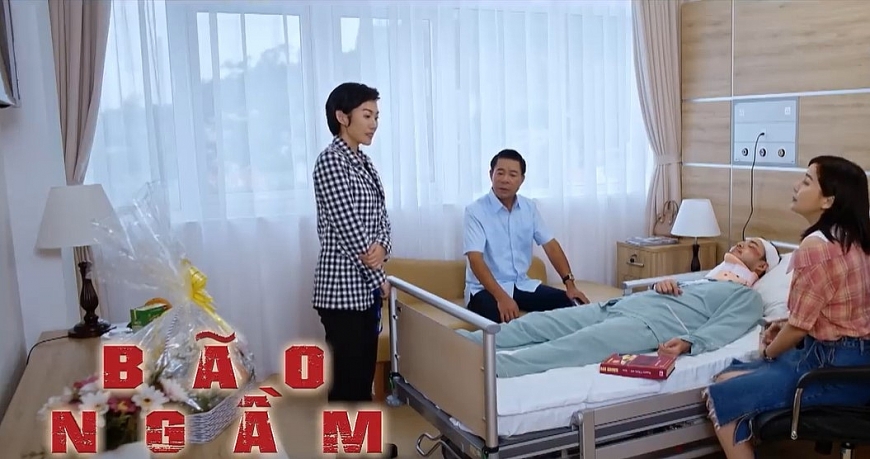 Bão ngầm tập 49: Ông trùm cảnh giác với Hạ Lam