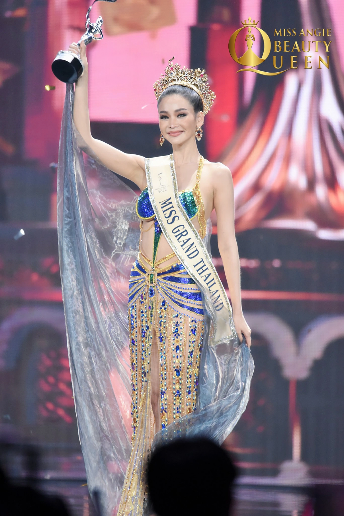 Engfa Waraha đăng quang Miss Grand Thailand 2022