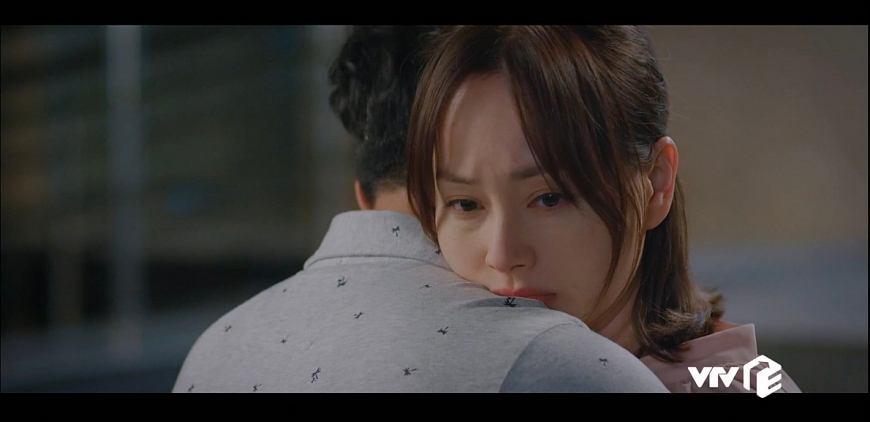 Khánh bất lực trước sự quá quắt của mẹ chồng