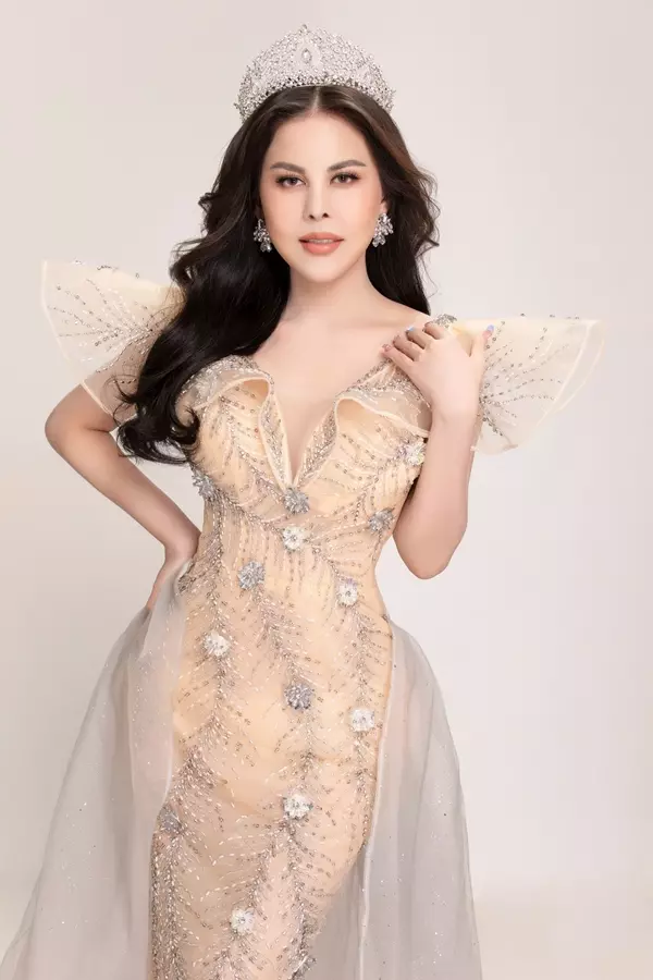 Nguyễn Như Quỳnh đăng quang Hoa hậu Quý bà Liên hợp quốc Quốc tế 2022