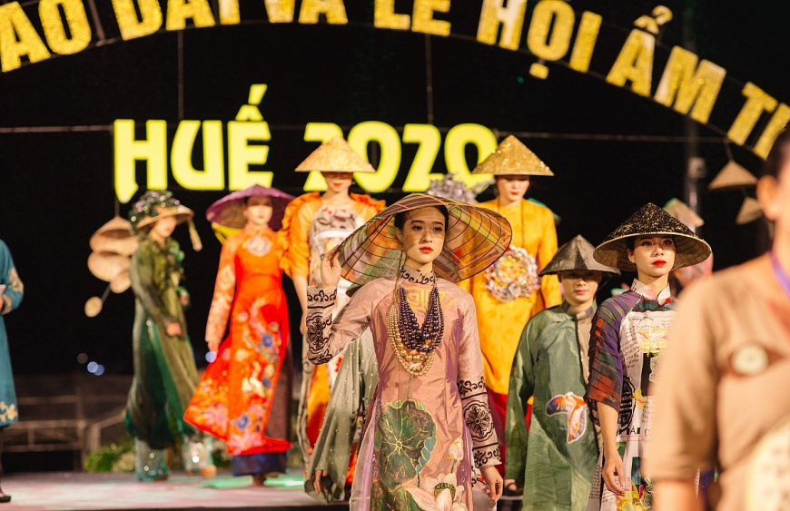 Thí sinh nhỏ tuổi nhất Miss World Vietnam 2022 từng tự ti về chiều cao 1m80