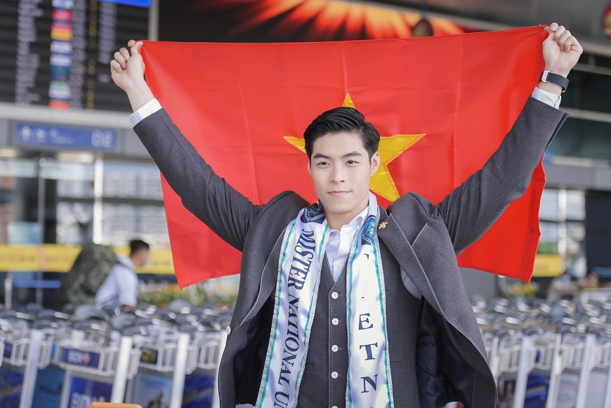 Á quân Ngô Hoàng Phi Việt chính thức lên đường đi thi Nam vương Hoàn Vũ