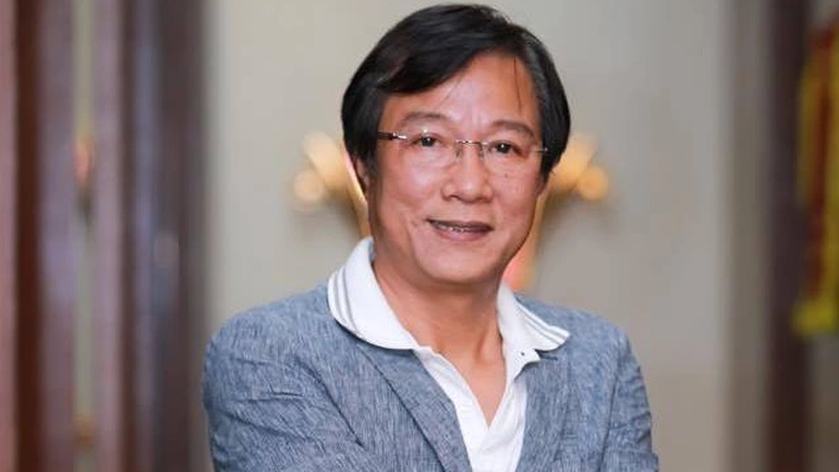 NSND Trọng Trinh ngồi ghế nóng cuộc thi "Đại sứ áo dài trẻ em Việt Nam"