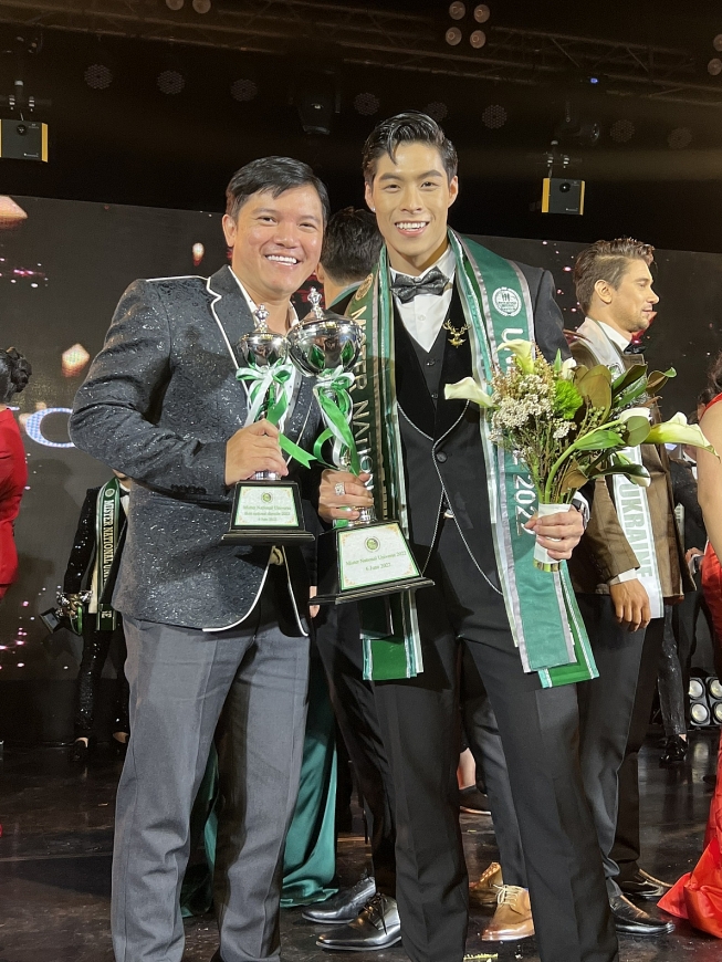 Ngô Hoàng Phi Việt đăng quang Nam vương Hoàn vũ 2022