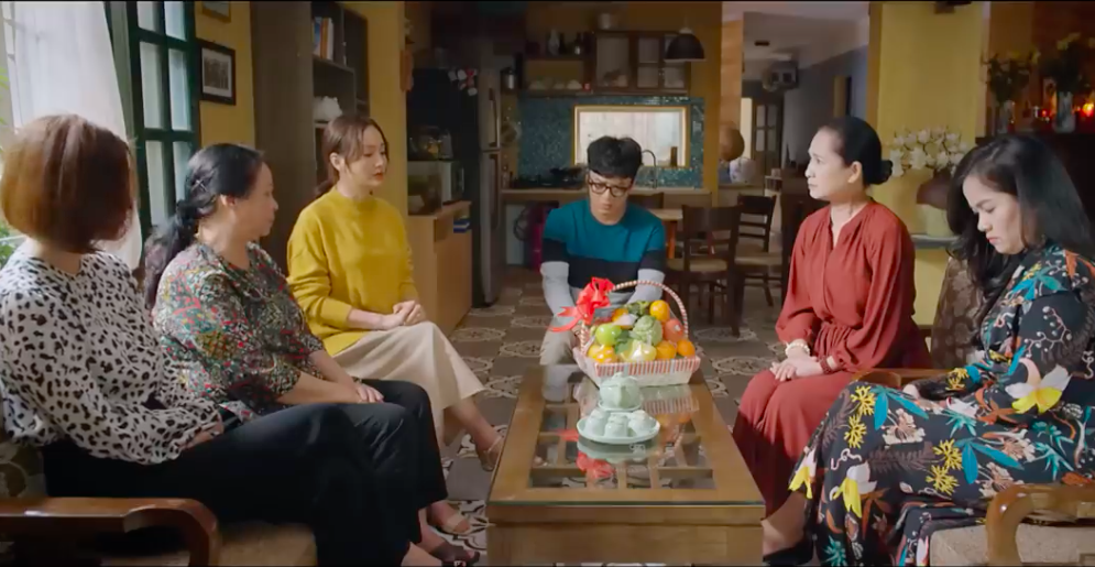 Mẹ con bà Hiền đến xin lỗi gia đình Khánh