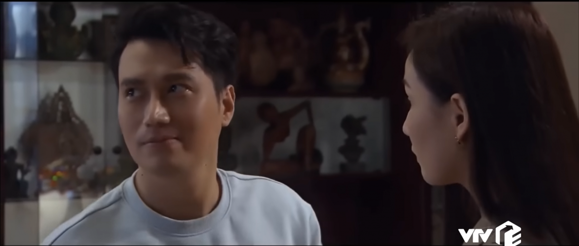 Việt thay đổi diện mạo để chiều lòng vợ trẻ