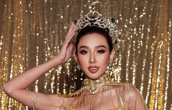 Hoa hậu Thùy Tiên về Việt Nam vào đầu năm 2022
