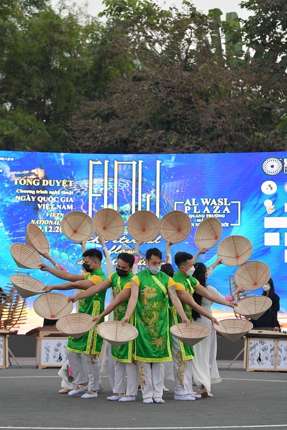 Áo dài và nón lá sẽ xuất hiện trong Ngày quốc gia Việt Nam