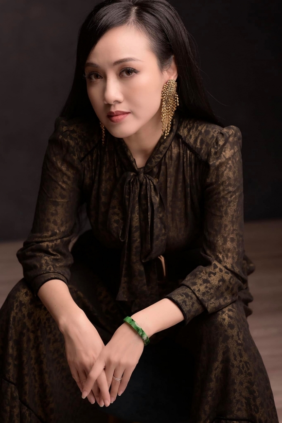 Khán giả bày tỏ sự tiếc nuối khi không còn được gặp nữ BTV trong bản tin Thời sự 19h 