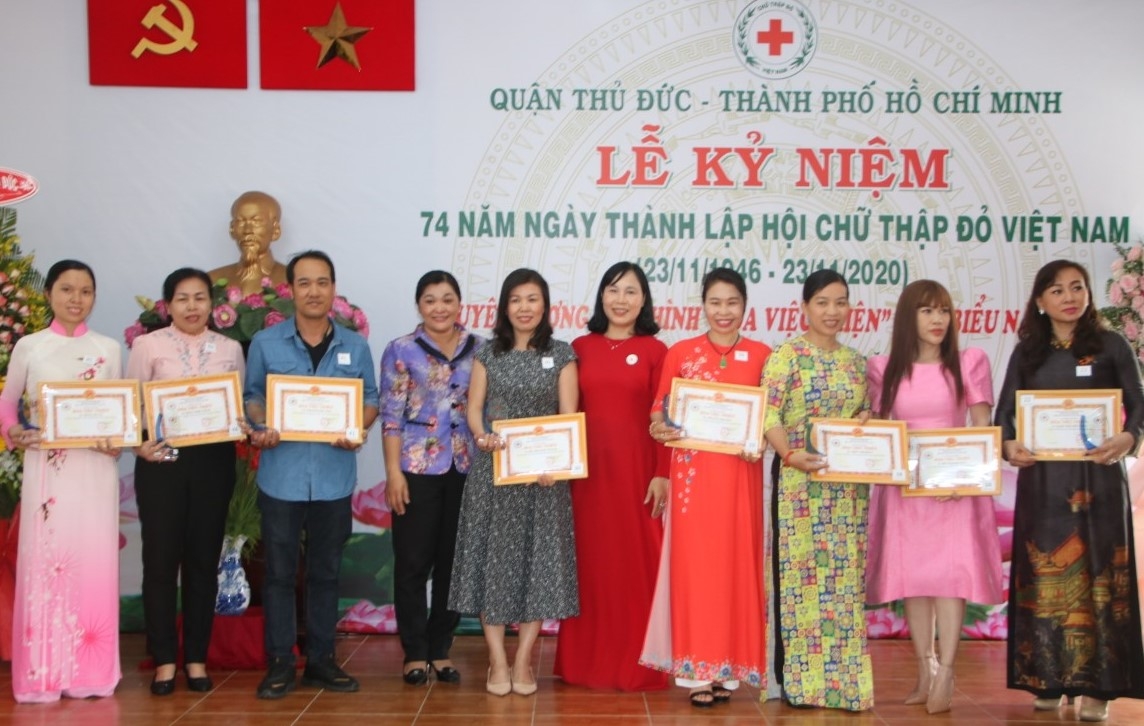 Hội Chữ thập đỏ quận Thủ Đức, TP Hồ Chí Minh: Trao hơn 15 tỉ đồng cho các hoàn cảnh khó khăn