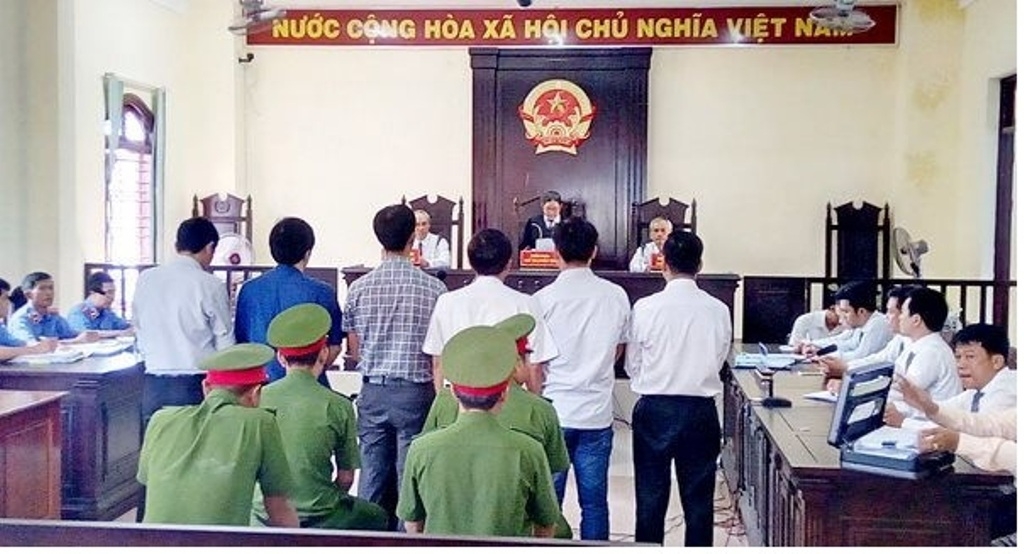 Các bị cáo tại phiên tòa sơ thẩm