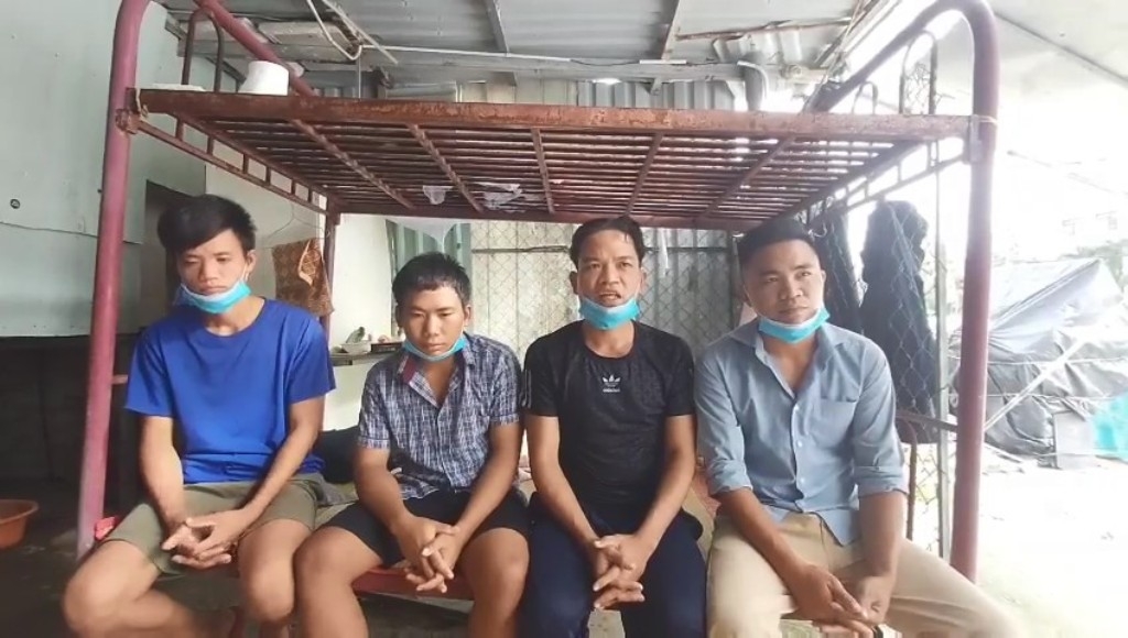 Bốn nạn nhân: Quang, Quý, Trung, Hợp tại nhà của người quen ở TP Phú Quốc, tỉnh Kiên Giang Bốn nạn nhân: Quang, Quý, Trung, Hợp tại nhà của người quen ở TP Phú Quốc, tỉnh Kiên Giang