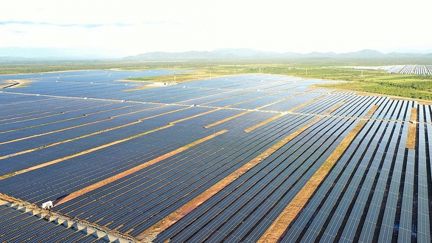 Nhà máy điện mặt trời Xuân Thiện - Ea Súp với gần 2 triệu tấm pin mặt trời. Ảnh: daklak.gov.vn