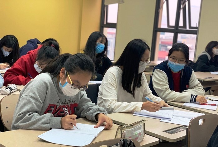 Học sinh Hà Nội muốn vào 4 trường chuyên phải qua sơ tuyển và thi tuyển