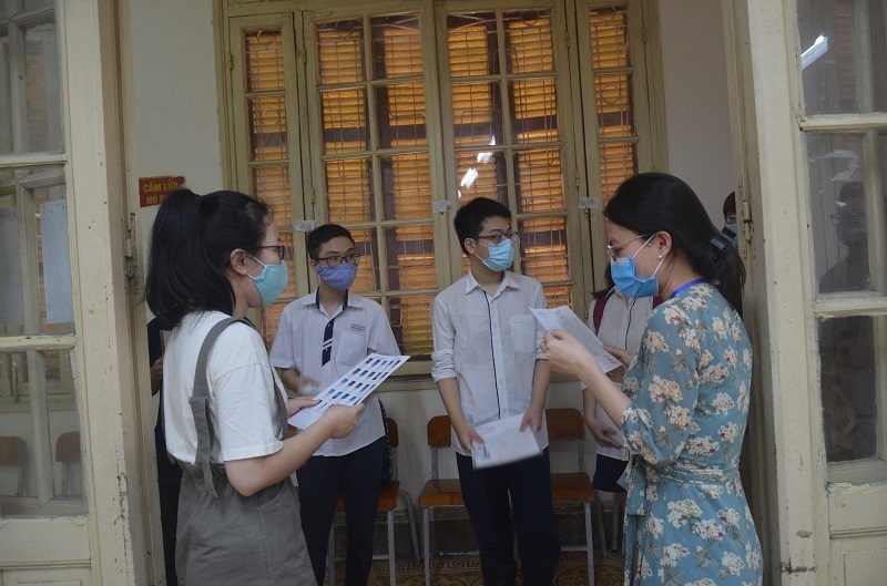 Kì thi tốt nghiệp THPT 2021: Đồng hành cùng sĩ tử