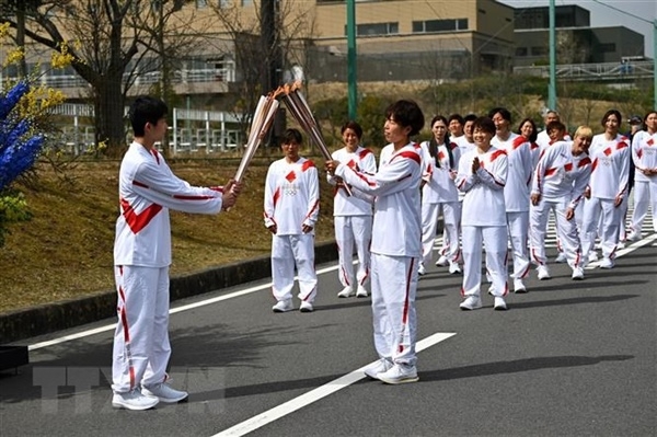 Không rước đuốc trên đường phố Tokyo vì dịch bệnh Covid-19 Không rước đuốc trên đường phố Tokyo vì dịch bệnh Covid-19