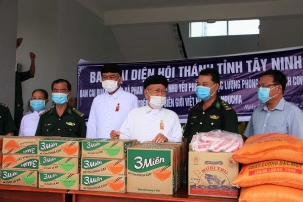Các tôn giáo đồng hành cùng dân tộc trong cuộc chiến chống đại dịch Covid-19
