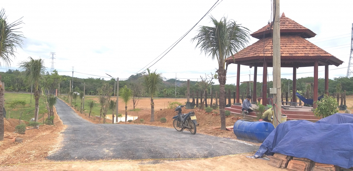 Cán bộ công an khai 