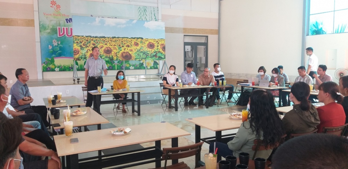 Người Công ty Japfa Comfeed Việt Nam đơn phương thay đổi chính sách, người nuôi gà thương phẩm thua lỗ, ôm nợ.