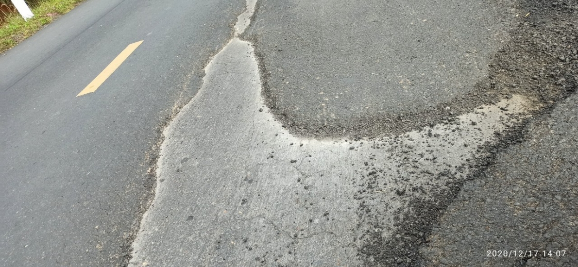 Quốc lộ 27 Đắk Lắk đi Lâm Đồng mới thảm nhựa nâng cấp đã xuống cấp trầm trọng.