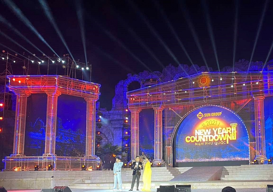 Khán giả cuồng say với đại tiệc hoành tráng chưa từng có New Year Countdown 2021 Nam Phú Quốc