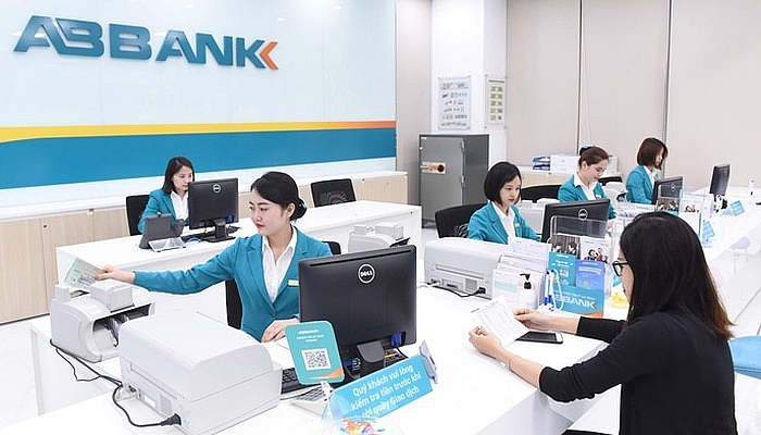 ABB chốt phiên cuối năm 2020 với giá 13.500 đồng/cp