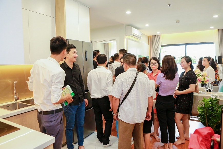 Bên cạnh trải nghiệm tiện ích dự án, khách hàng còn được thăm quan các căn hộ mẫu