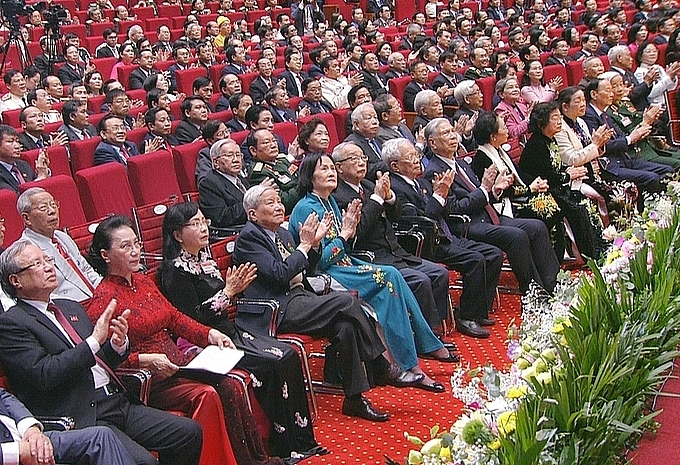 Các đại biểu dự phiên bế mạc Đại hội đại biểu lần thứ XIII của Đảng sáng 1/2