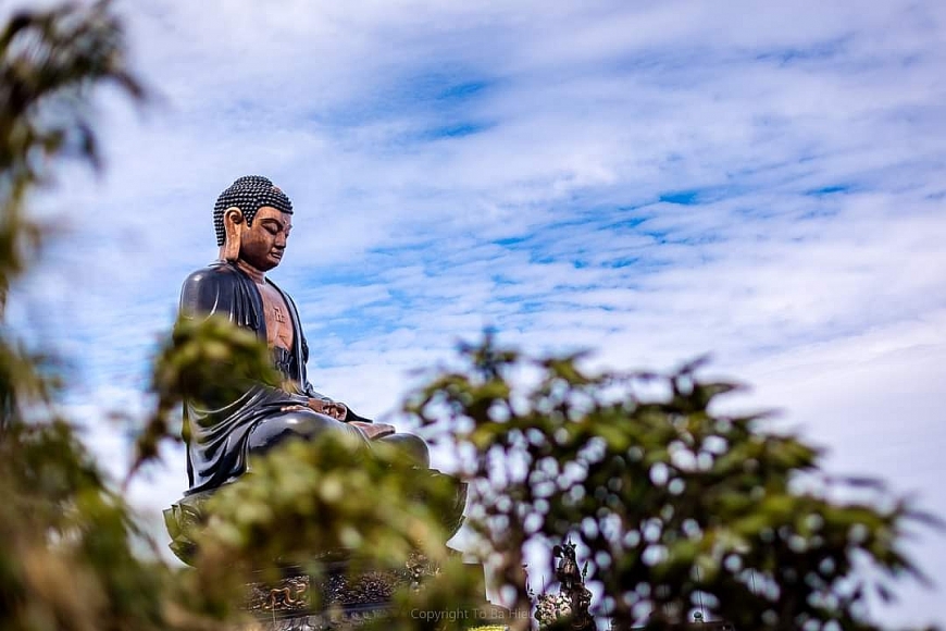 Đầu năm: Phật tử và du khách hoan hỉ tìm về Fansipan bái Phật, cầu an