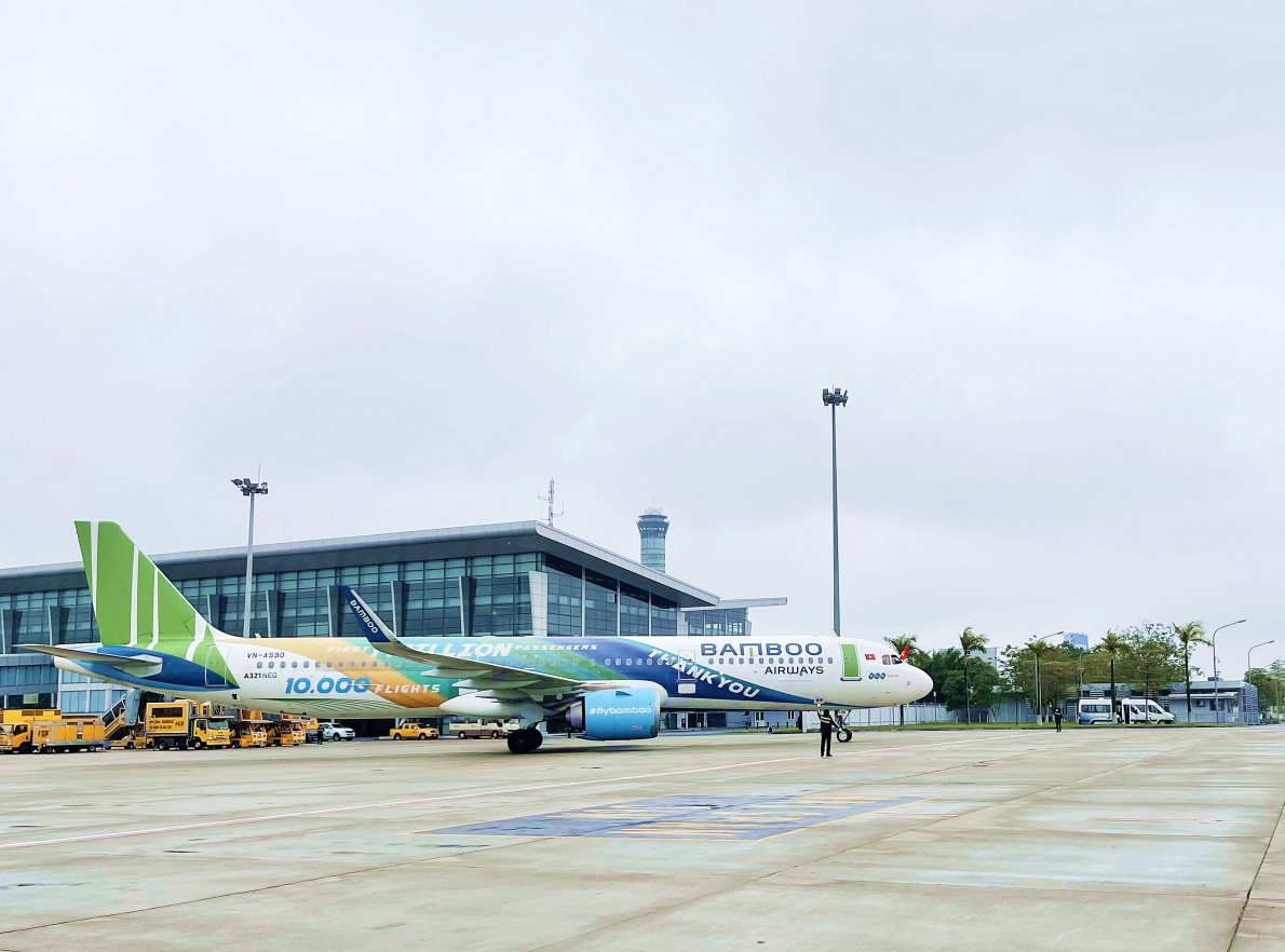 Chuyên cơ đặc biệt của Bamboo Airways đón những “cô gái vàng” của Đội tuyển bóng đá nữ Việt Nam về nước