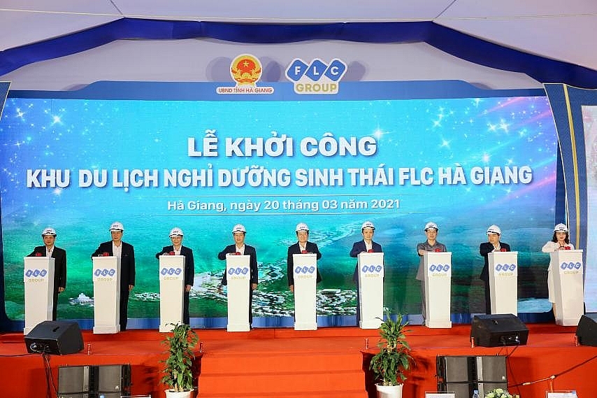 Nguyên Chủ tịch nước Trương Tấn Sang và các lãnh đạo tỉnh Hà Giang, Tập đoàn FLC ấn nút khởi công dự án.