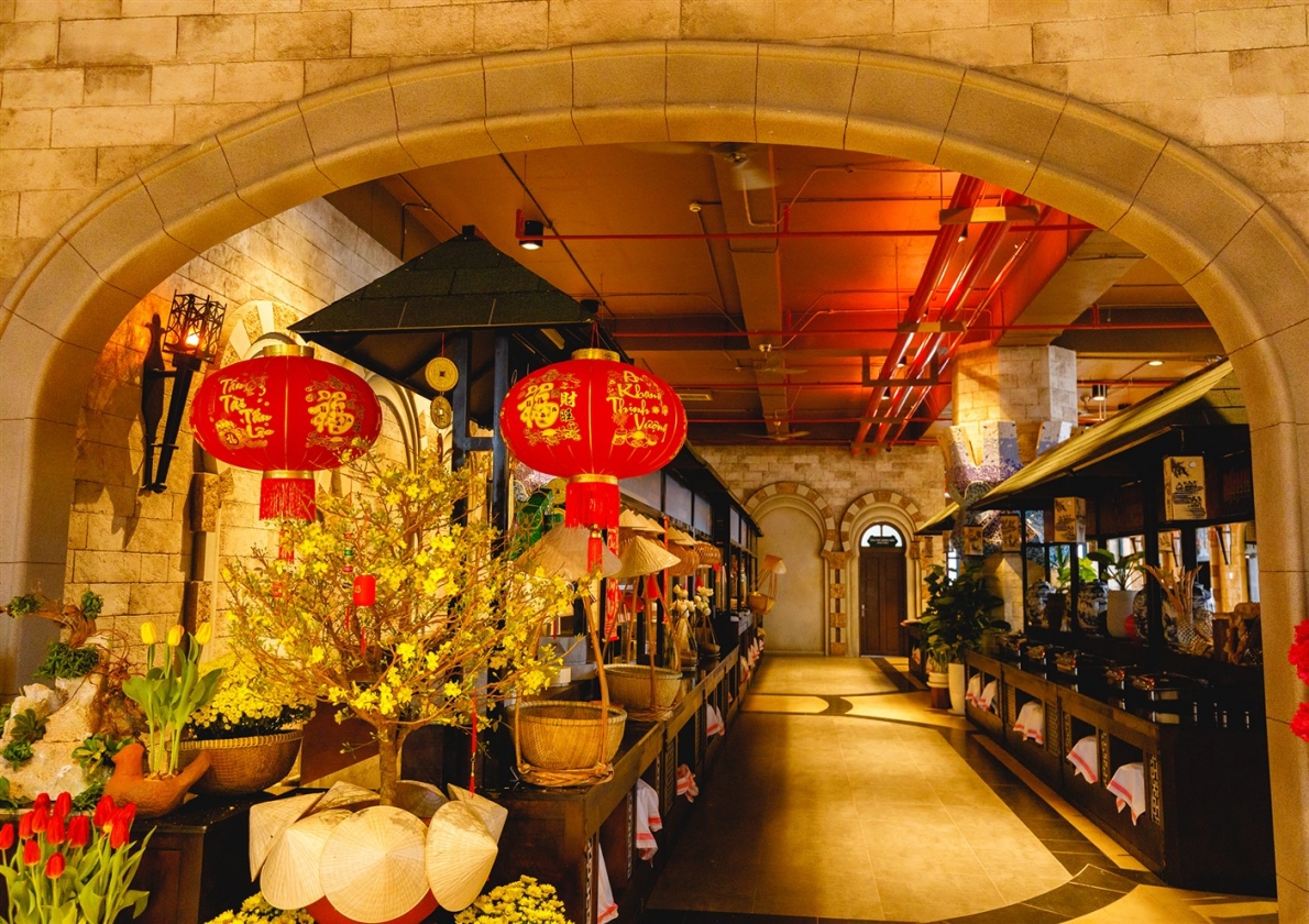 Có gì ở nhà hàng cao nhất Nam Bộ, view đẹp tuyệt trần