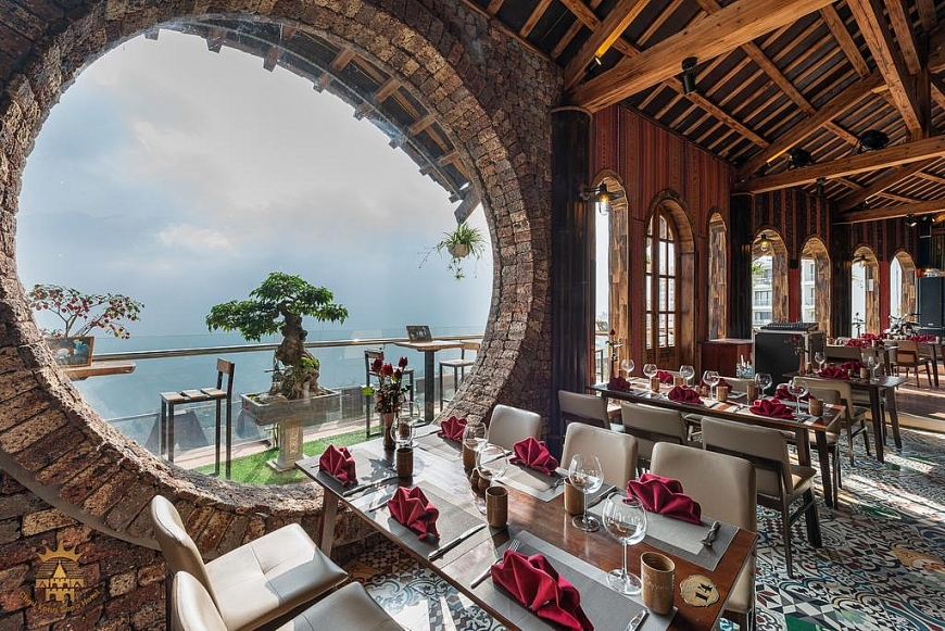 Khách sạn Châu Long