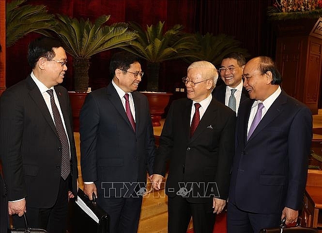 Tổng Bí thư Nguyễn Phú Trọng, Chủ tịch nước Nguyễn Xuân Phúc, Thủ tướng Phạm Minh Chính và Chủ tịch Quốc hội Vương Đình Huệ dự bế mạc Hội nghị. Tổng Bí thư Nguyễn Phú Trọng, Chủ tịch nước Nguyễn Xuân Phúc, Thủ tướng Phạm Minh Chính và Chủ tịch Quốc hội Vương Đình Huệ dự bế mạc Hội nghị.