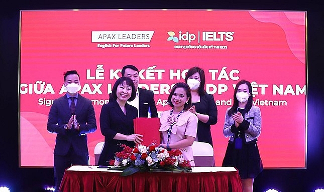 Việc ký kết giữa Apax Leaders và IDP Việt Nam là sự kiện quan trọng mở ra cơ hội cho hai bên và cho hàng vạn học viên chinh phục chứng chỉ IELTS để tự tin hội nhập toàn cầu