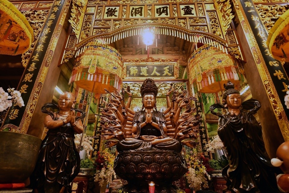 “Lạc bước” trong không gian thiền tịnh bên vịnh Hạ Long