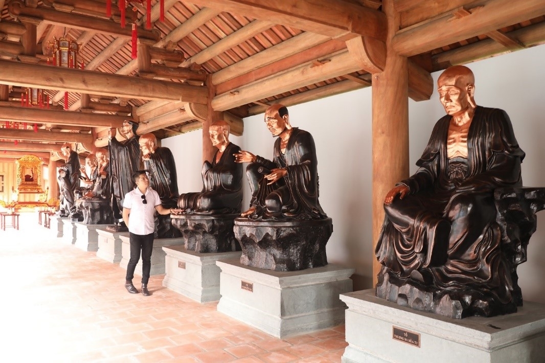 “Lạc bước” trong không gian thiền tịnh bên vịnh Hạ Long