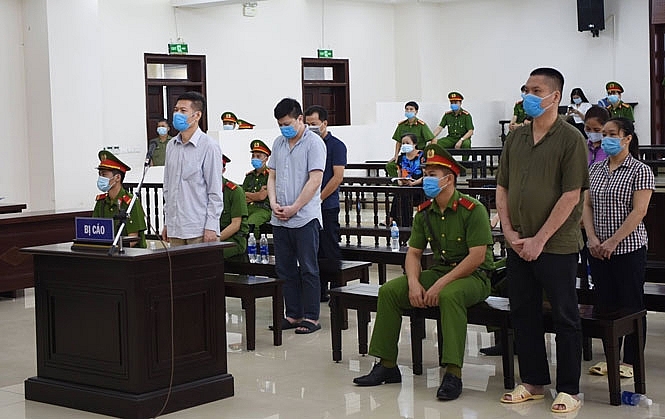 Các bị cáo tại tòa.