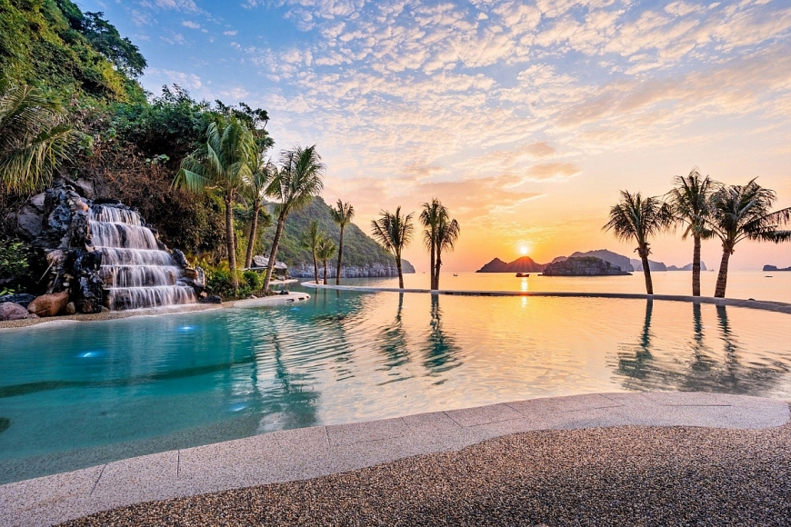 Flamingo Cát Bà vẽ nên không gian đầy thơ mộng giữa thiên nhiên thanh bình