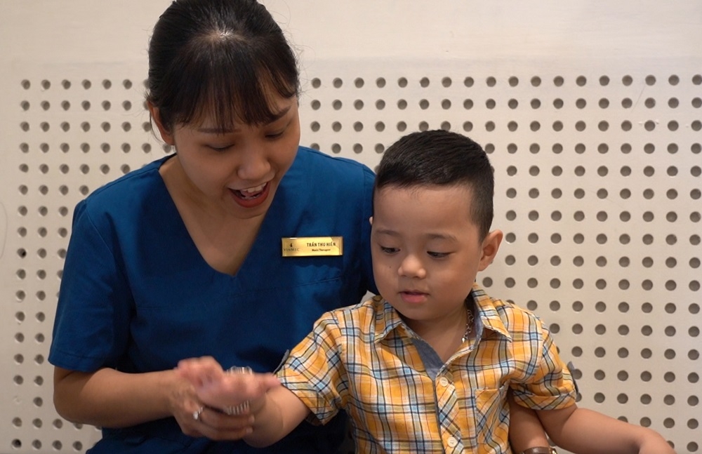 4600 bai 1 bao nam 2